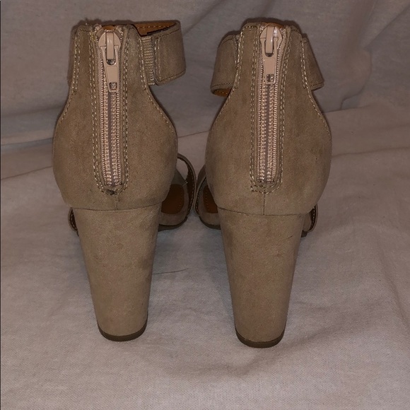 Sugar Nude Heels - Picture 6 of 8